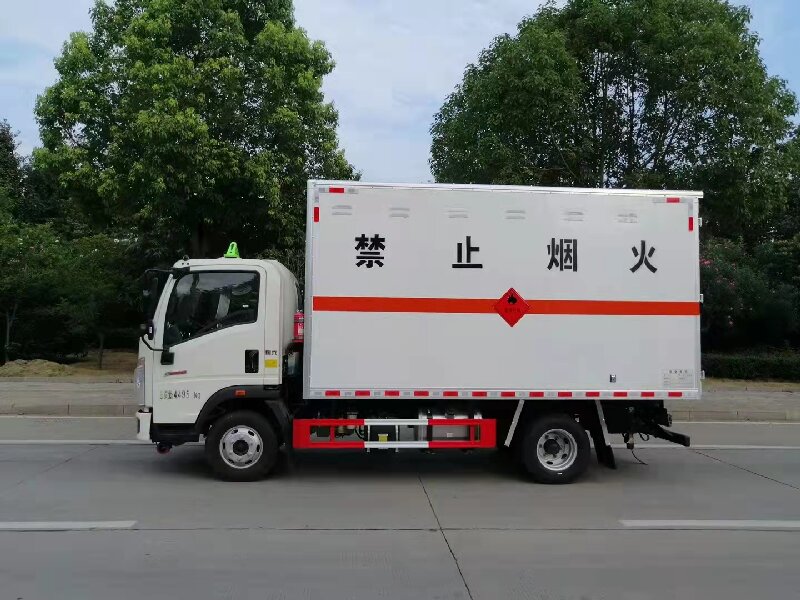 成都到梁子湖區(qū)危險(xiǎn)品運(yùn)輸