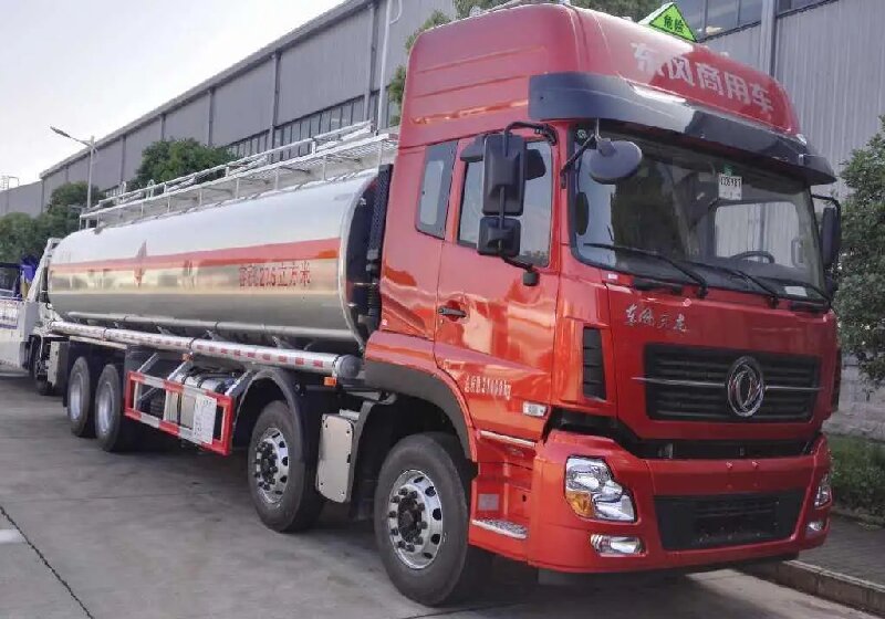 成都到雜多危險品運(yùn)輸