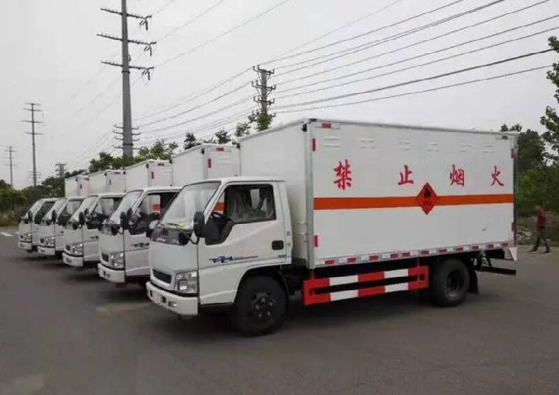 成都到烏魯木齊物流